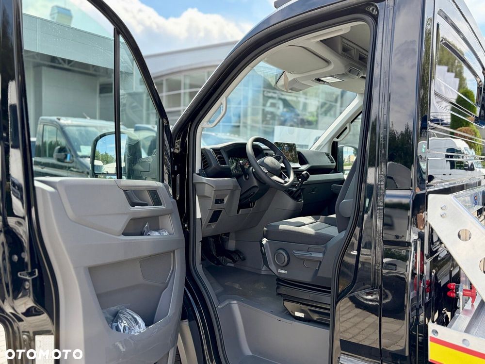 Volkswagen Crafter 35 Podwozie z pojedynczą kabiną silnik: 2,0 l EU6 SCR 177 KM / skrzynia biegów: Przedni napęd manualna 6-biegowa rozstaw osi: 4490 mm - 13