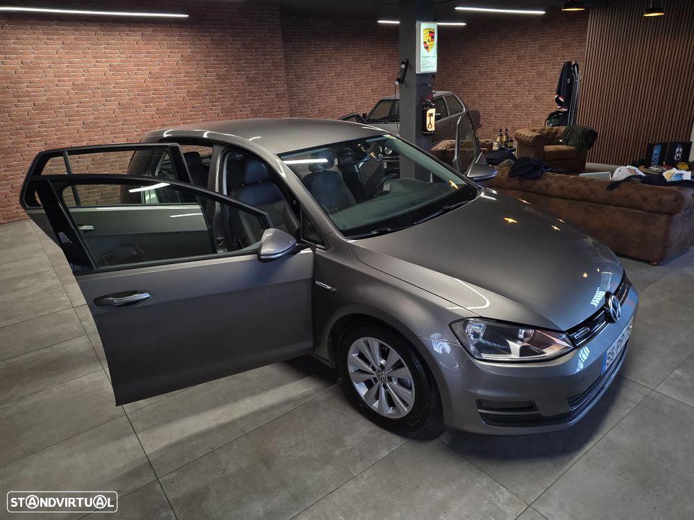 VW Golf 1.6 TDi BlueMotion Trendline - 38