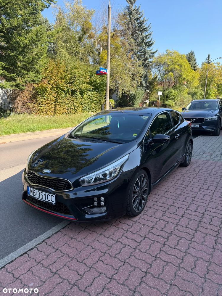 Kia Procee'd