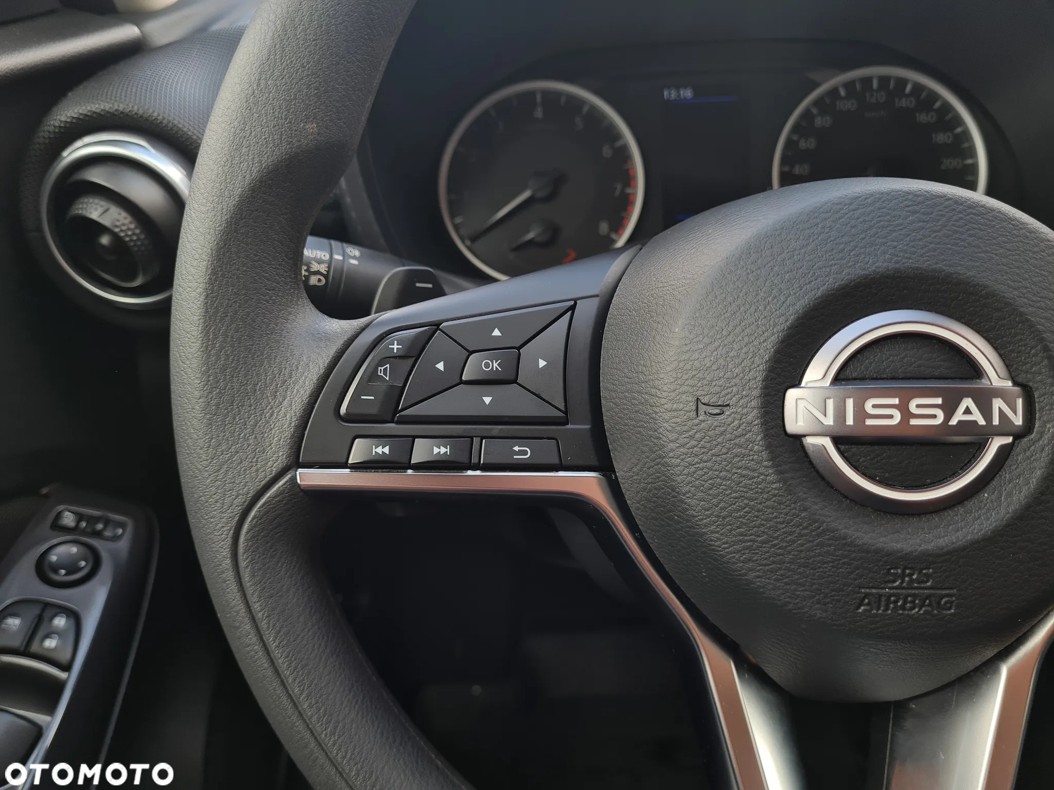 Nissan Juke 1.0 DIG-T Acenta DCT - 11