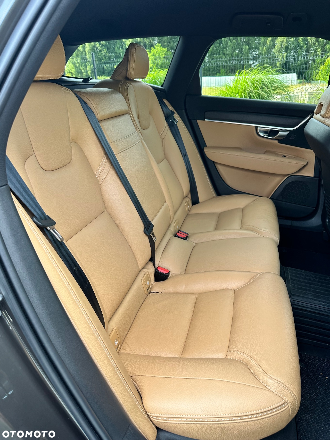 Volvo V90 Cross Country D4 AWD - 37
