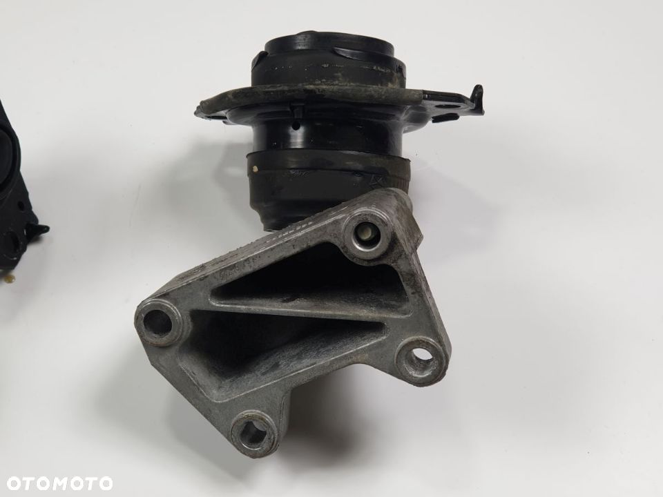 JEEP GRAND CHEROKEE WK2 3.0 CRD 3.6i 16-21r Poduszka Łapa Silnika - 5