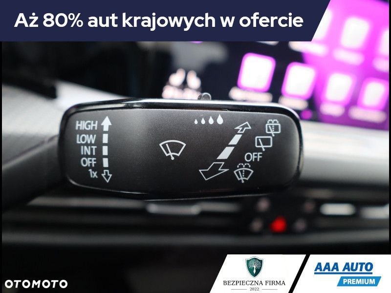 Volkswagen Golf - 22