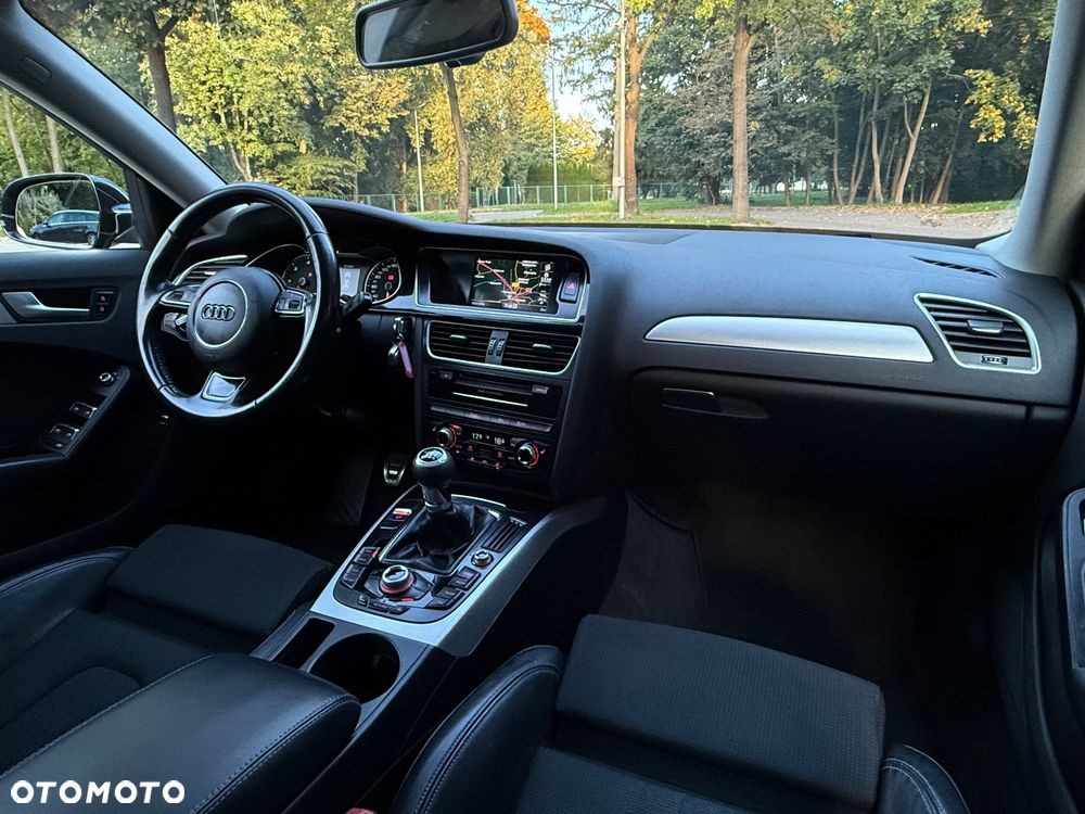 Audi A4 Avant 2.0 TDI DPF S line Sportpaket - 7