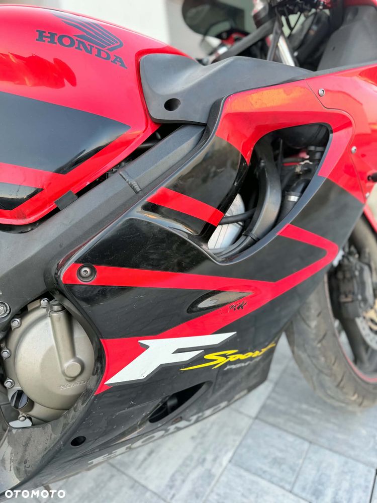 Honda CBR - 6