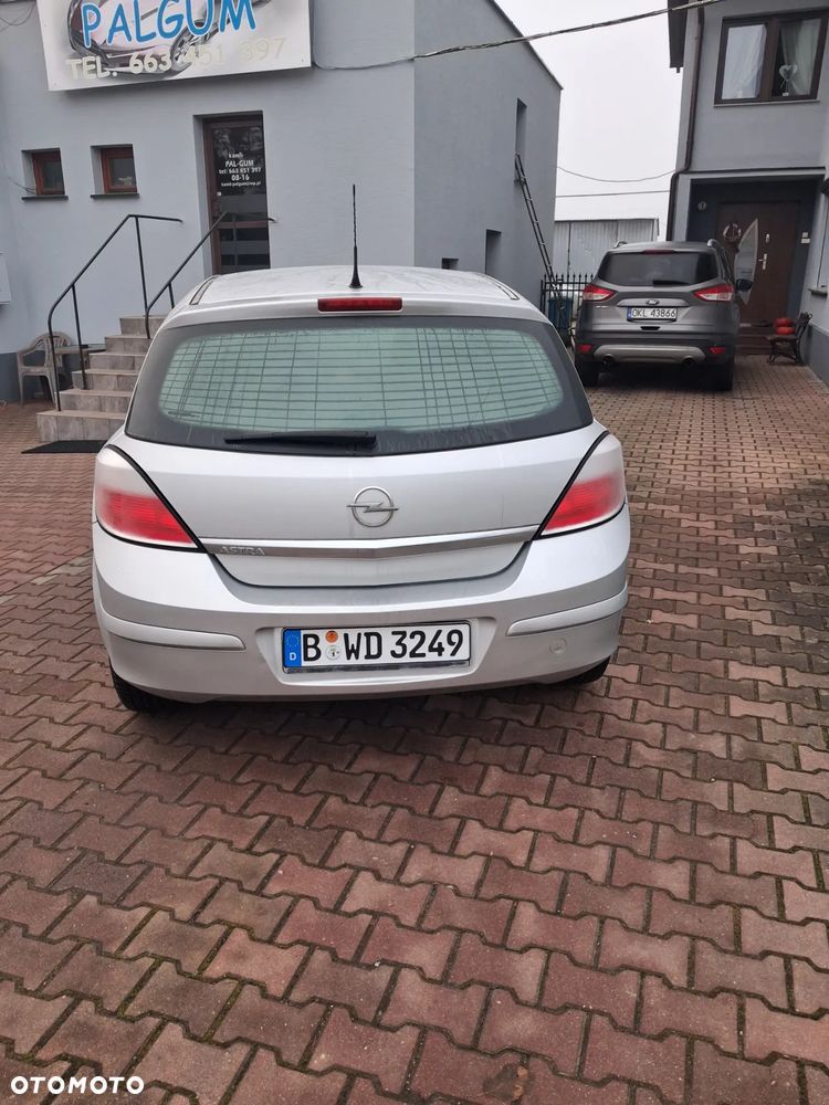 Opel Astra - 25