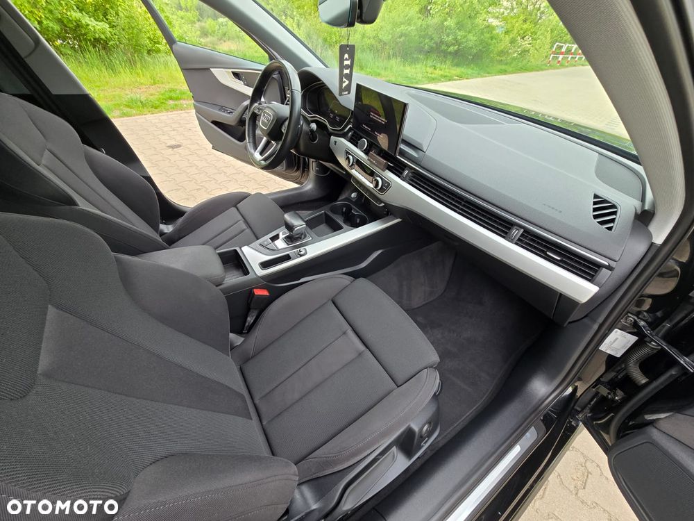 Audi A4 Avant 40 TFSI S tronic - 18