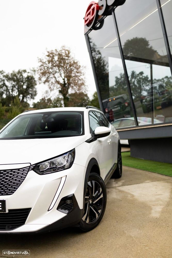 Peugeot e-2008 Allure - 16