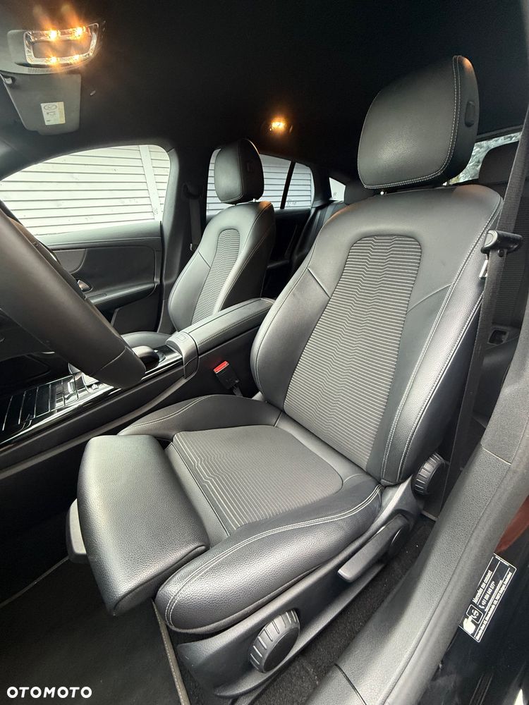 Mercedes-Benz CLA 180 7G-DCT Edition Progressive Line - 8