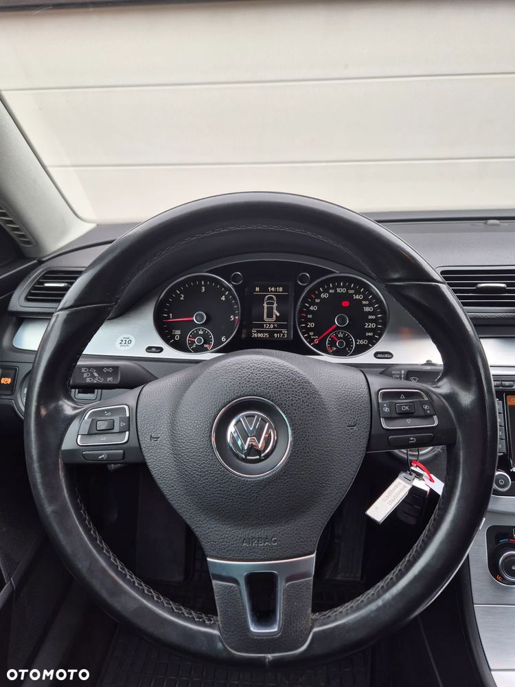Volkswagen Passat 2.0 TDI 4Motion Highline - 20