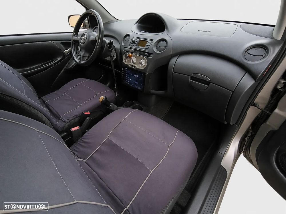 Toyota Yaris 1.0 - 2