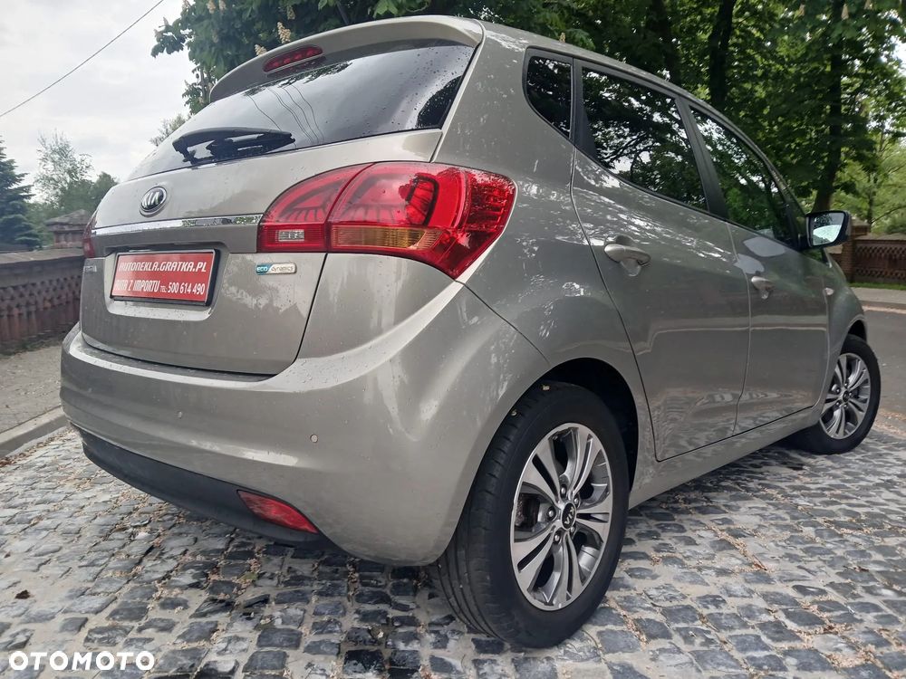 Kia Venga - 22
