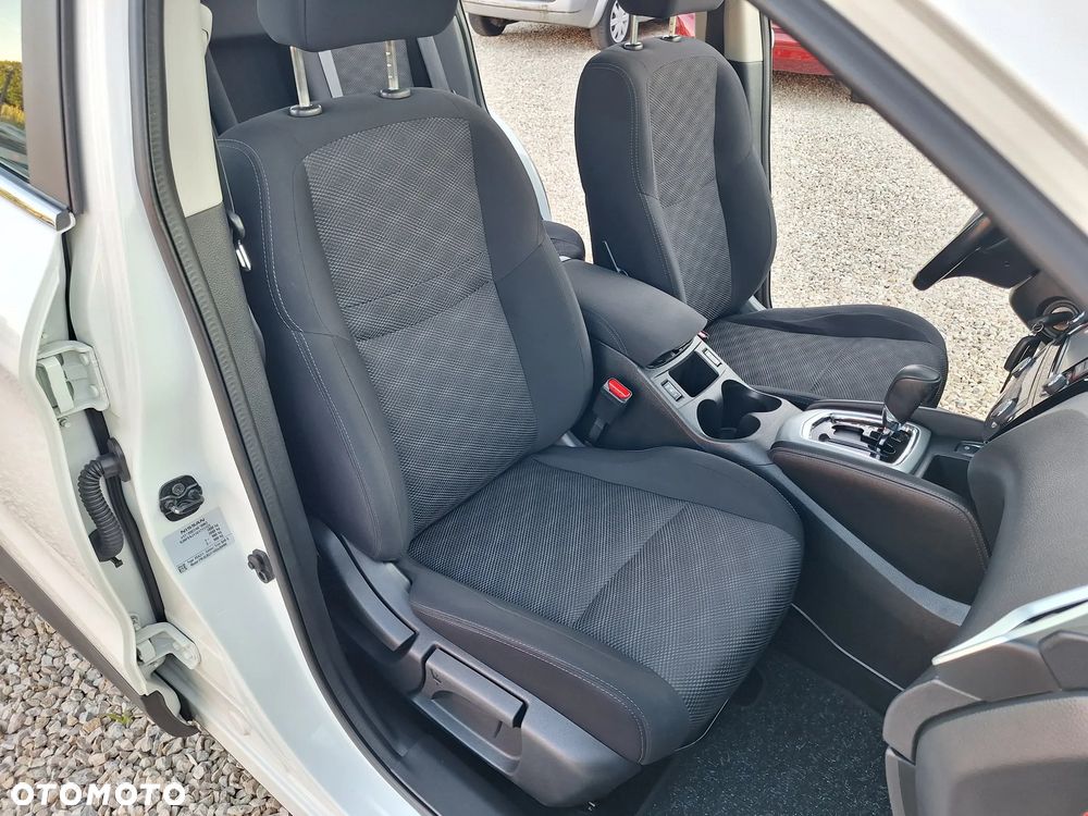Nissan Qashqai 1.2 DIG-T Xtronic TEKNA - 28