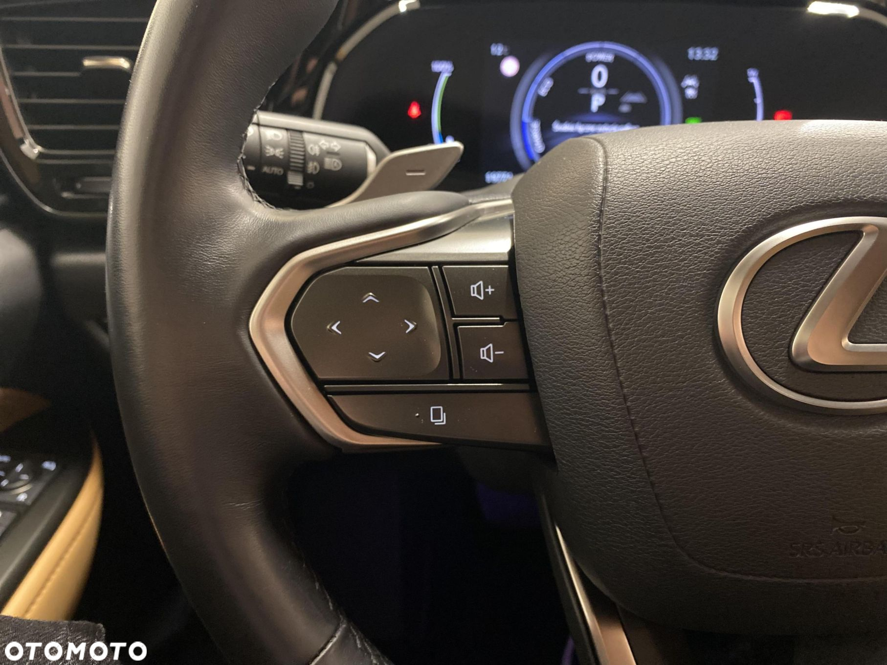 Lexus NX - 14