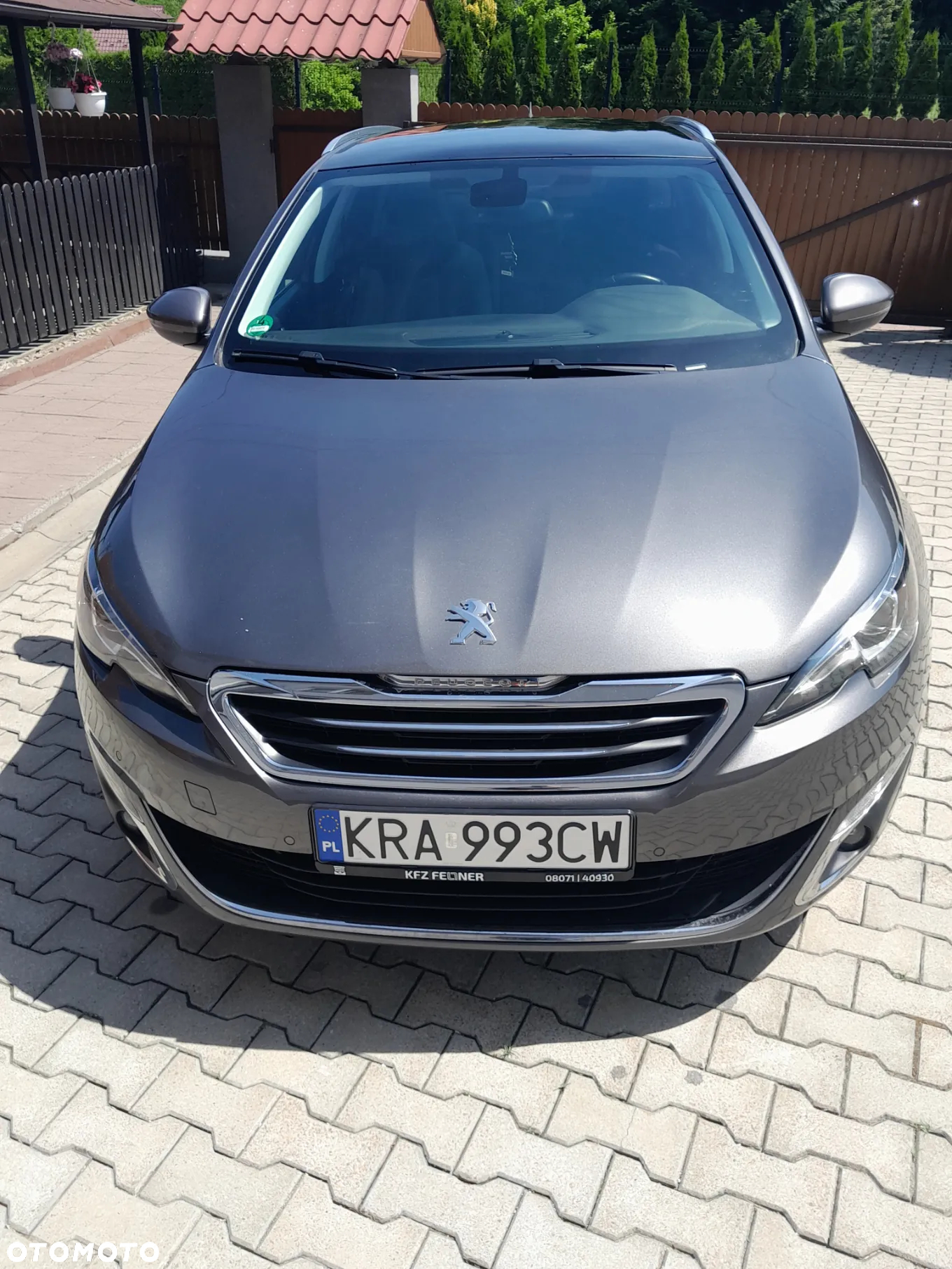 Peugeot 308 - 8