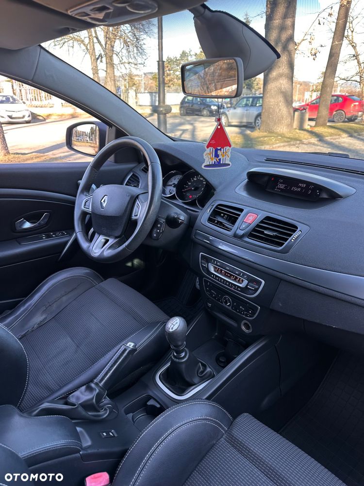 Renault Megane 1.9 dCi FAP Dynamique - 5