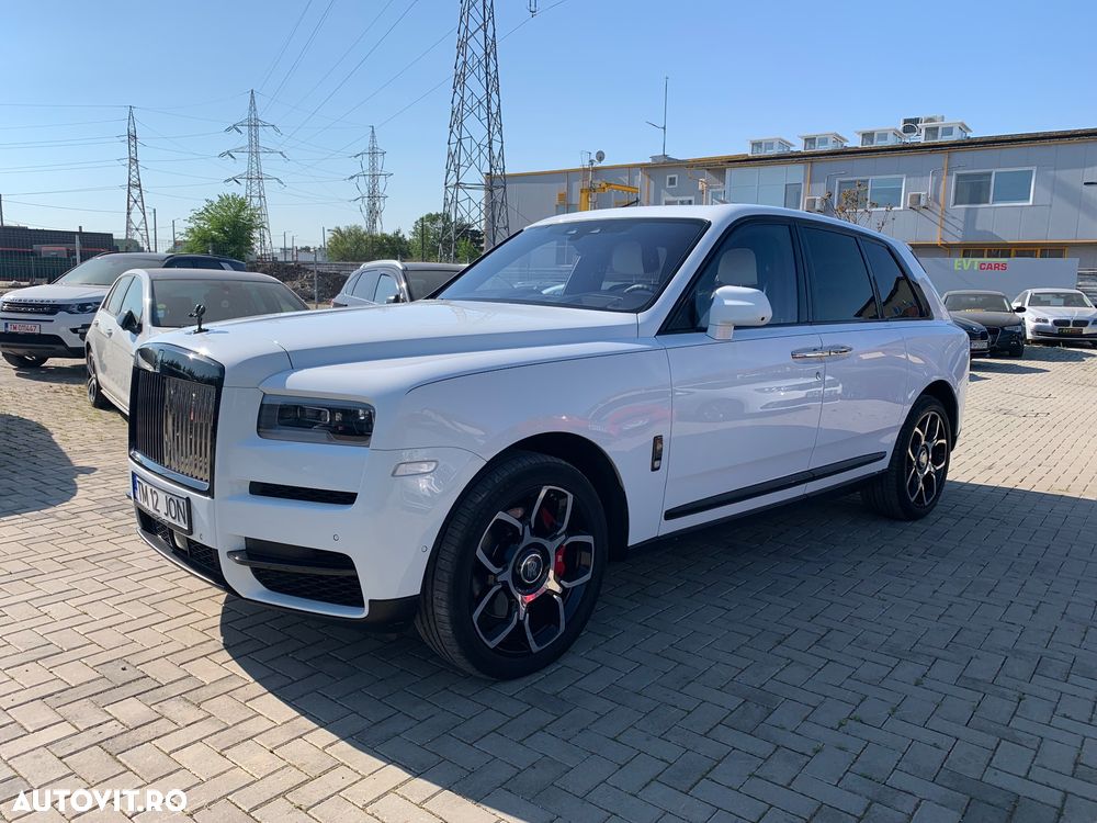 Rolls-Royce Cullinan - 5