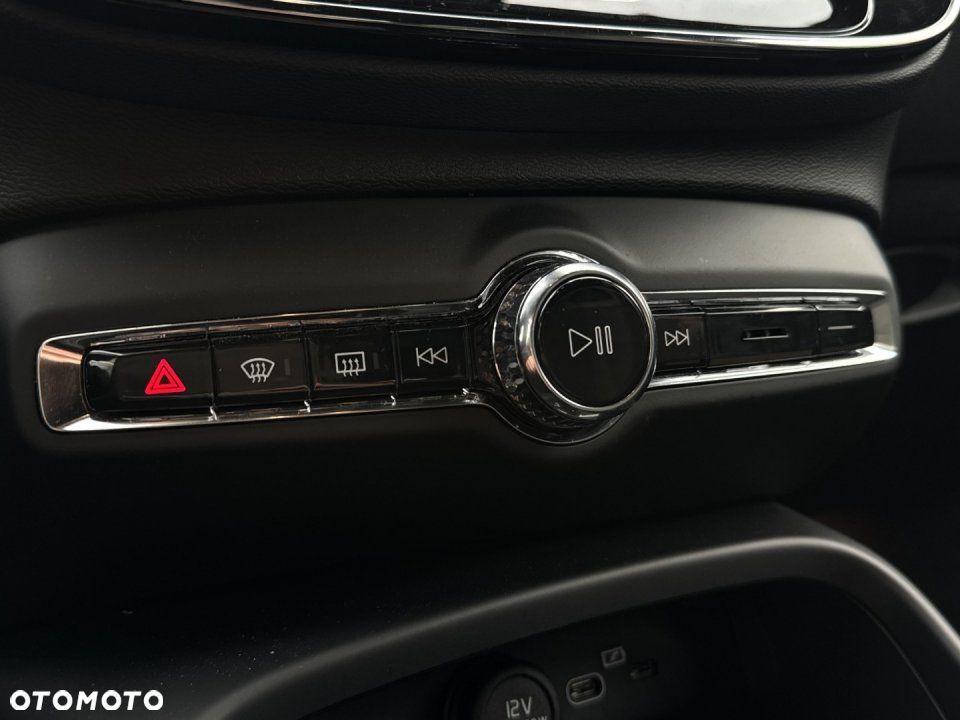 Volvo XC 40 - 21