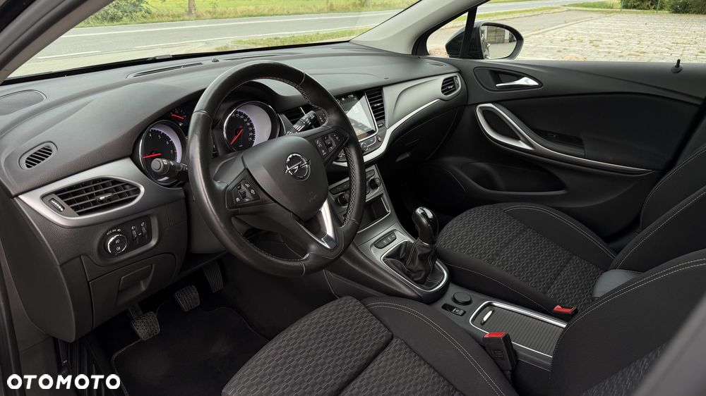 Opel Astra 1.4 Turbo Innovation - 34