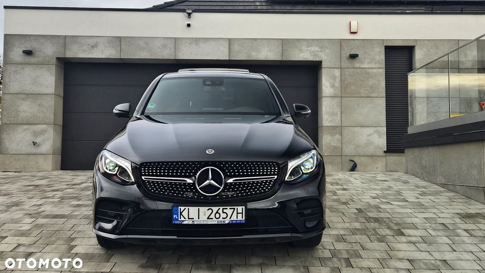 Mercedes-Benz GLC 250 4Matic 9G-TRONIC AMG Line - 3