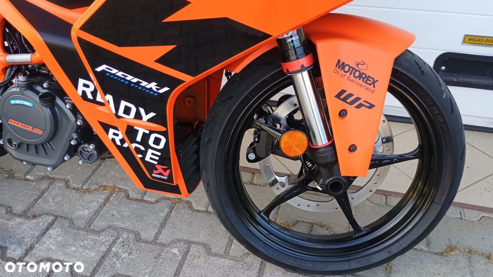 KTM RC 125 - 25