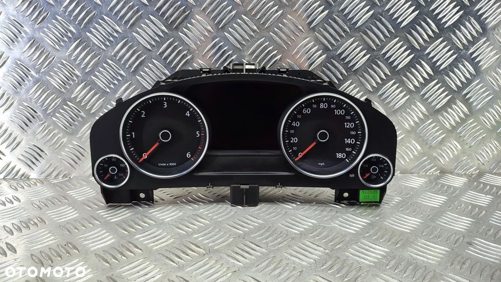 VW TOUAREG II 7P 10-18R LICZNIK ZEGARY UK 7P6920982S