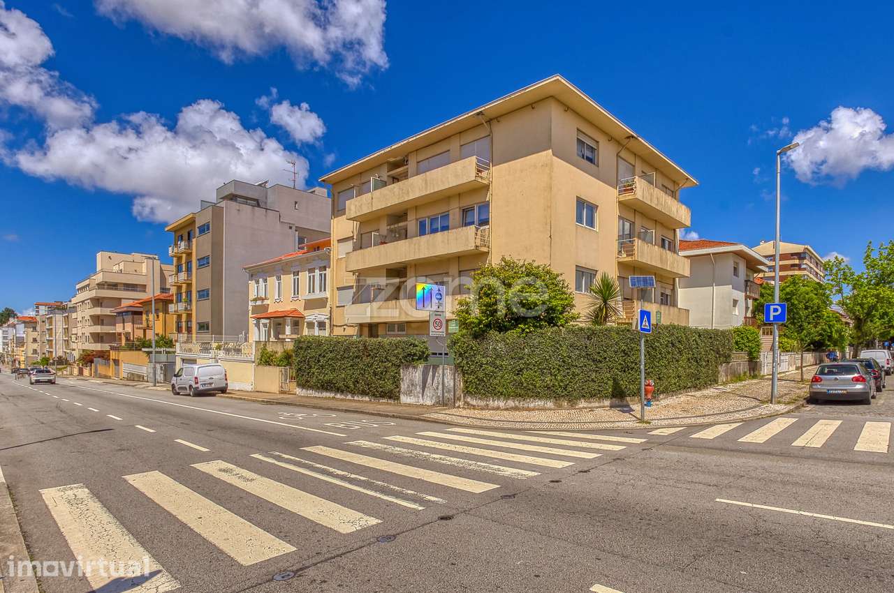 Apartamento T2 com 2 frentes á 200m da Praça Velásquez, Porto - Grande imagem: 3/34
