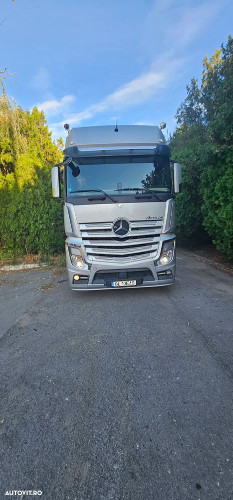 Mercedes-Benz Actros - 2