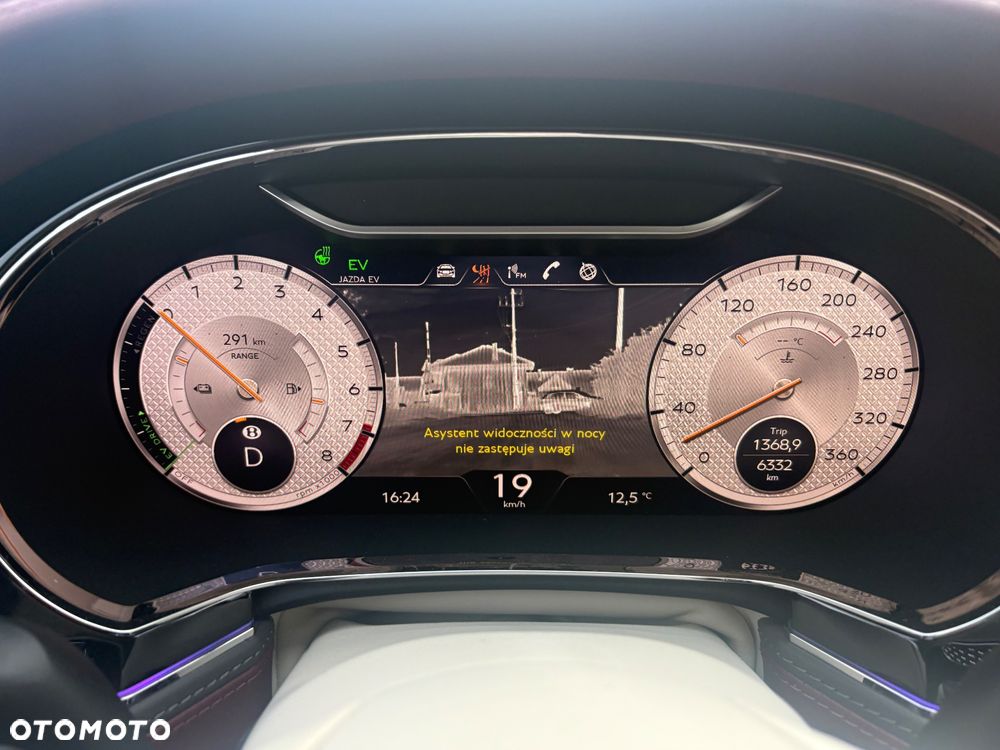 Bentley Flying Spur - 39