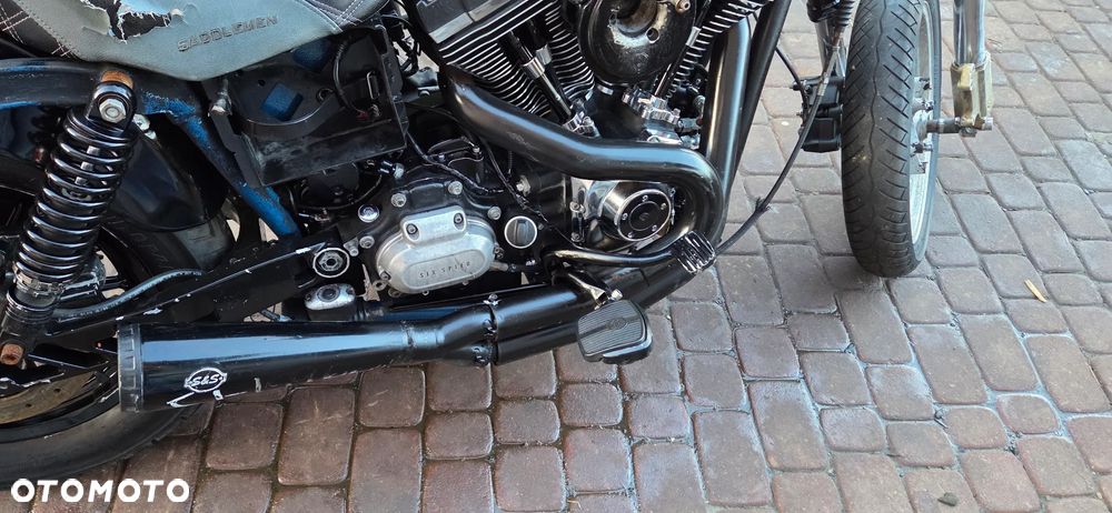Harley-Davidson Dyna Street Bob - 28