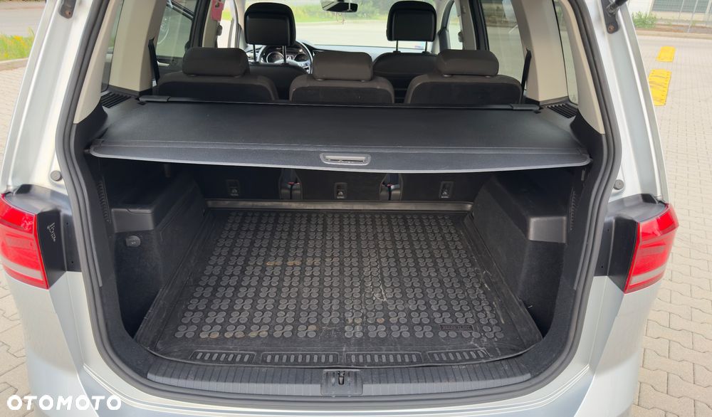 Volkswagen Touran 1.6 TDI BMT SCR Comfortline - 9