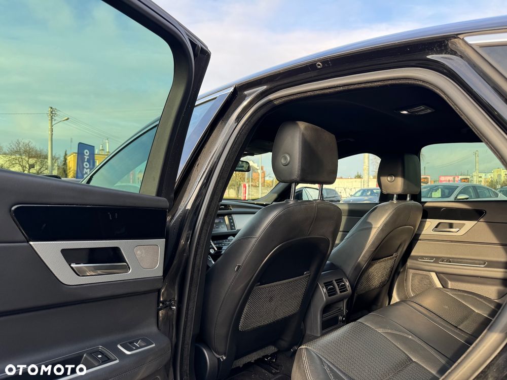 Jaguar XF 2.0 i4D Pure - 27