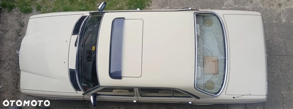 Mercedes-Benz W123 - 14