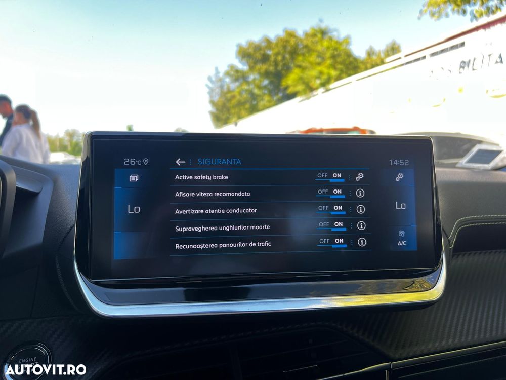 Peugeot 2008 PureTech 155 EAT8 GT - 23