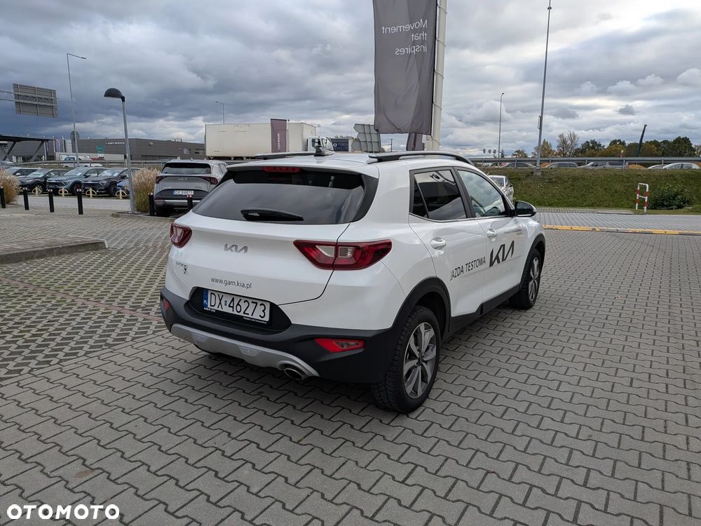 Kia Stonic 1.2 L - 4