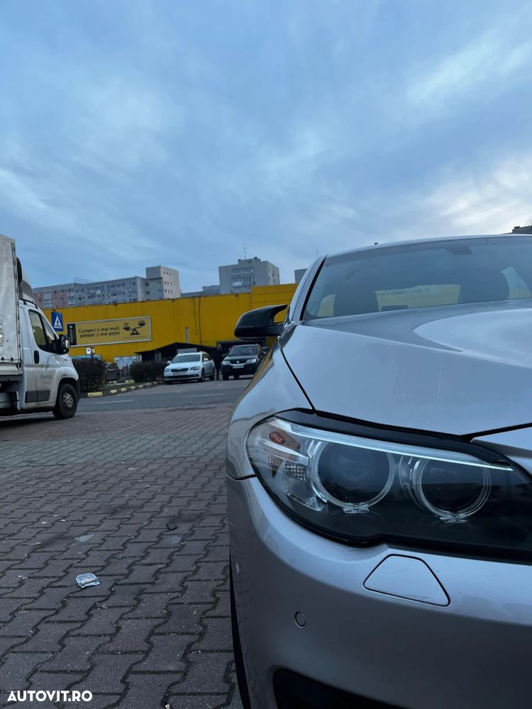 BMW Seria 5 525d xDrive - 10