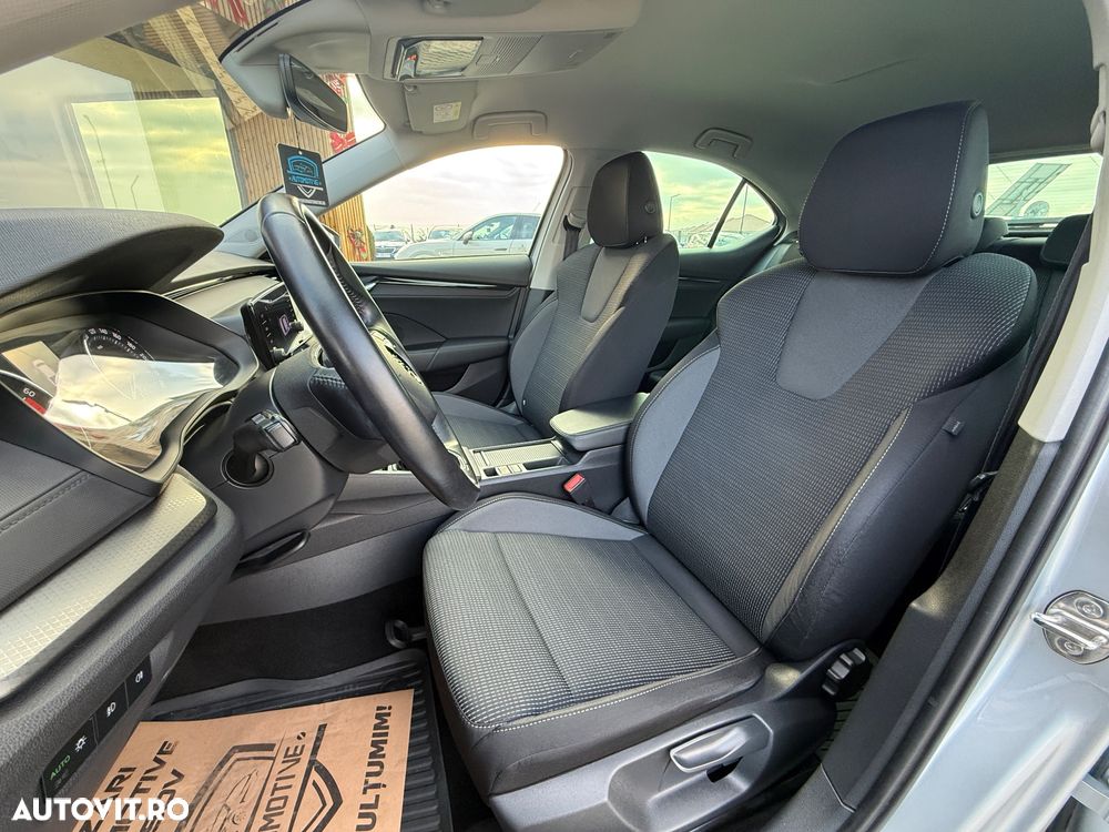 Skoda Octavia Combi 1.5 TSI Ambition - 8