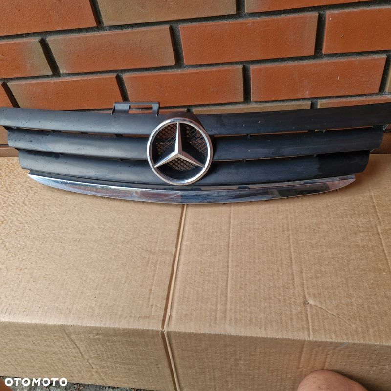 1698800083 GRILL ATRAPA PRZÓD MERCEDES A KLASA W169 - 1
