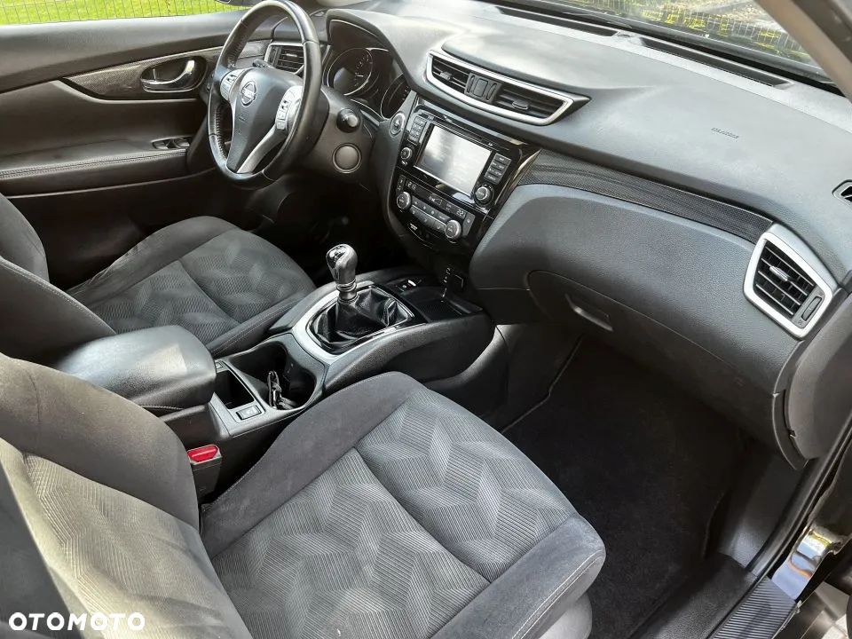 Nissan X-Trail 1.6 DIG-T Tekna 2WD 7os - 14