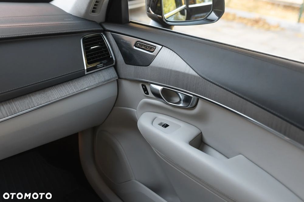 Volvo XC 90 B5 D AWD Ultimate Bright 7os - 20