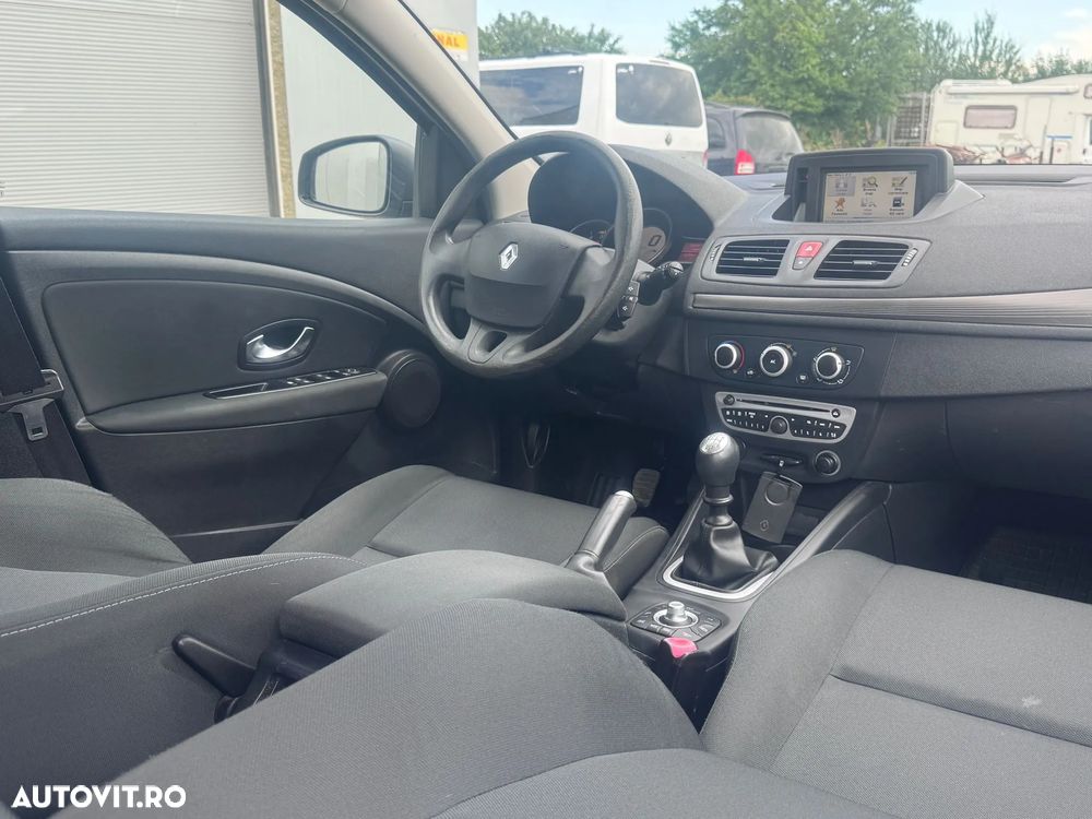 Renault Megane 1.5 dCi Dynamique - 6