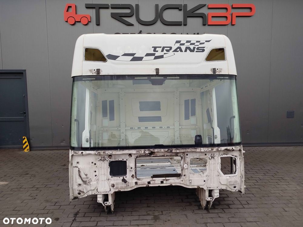 KABINA GOŁA SCANIA S NTG - 1
