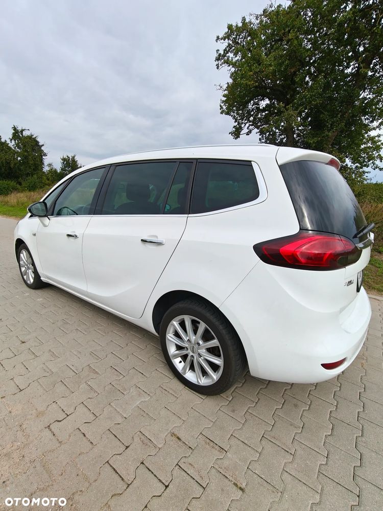 Opel Zafira - 9
