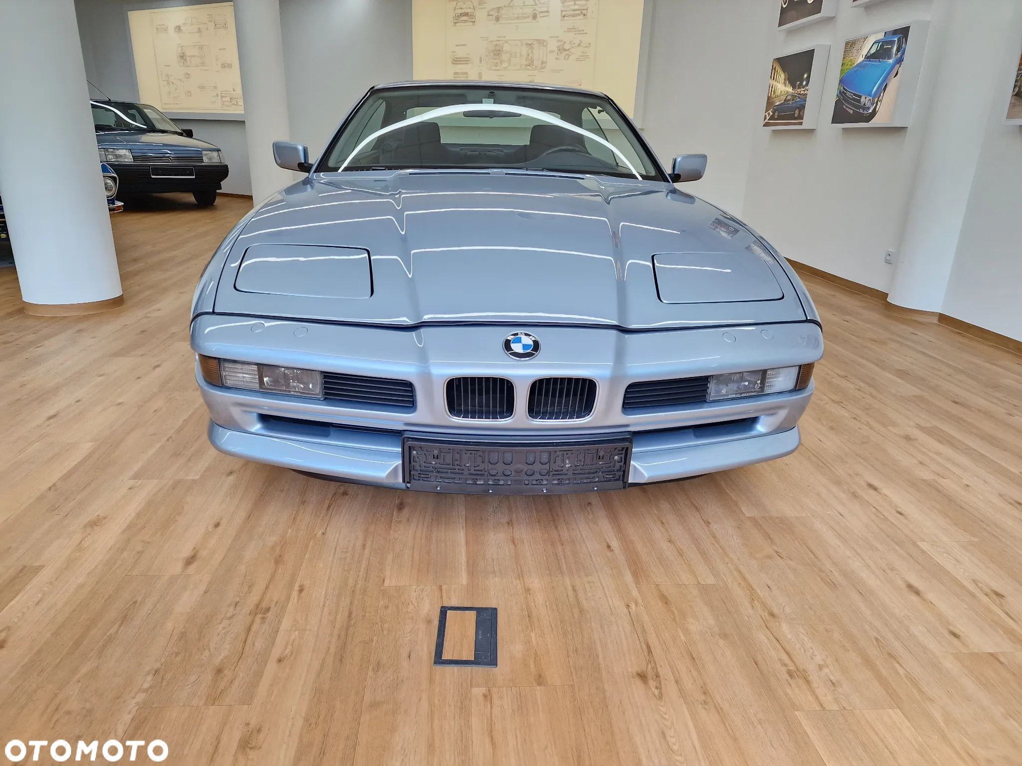 BMW Seria 8 - 2