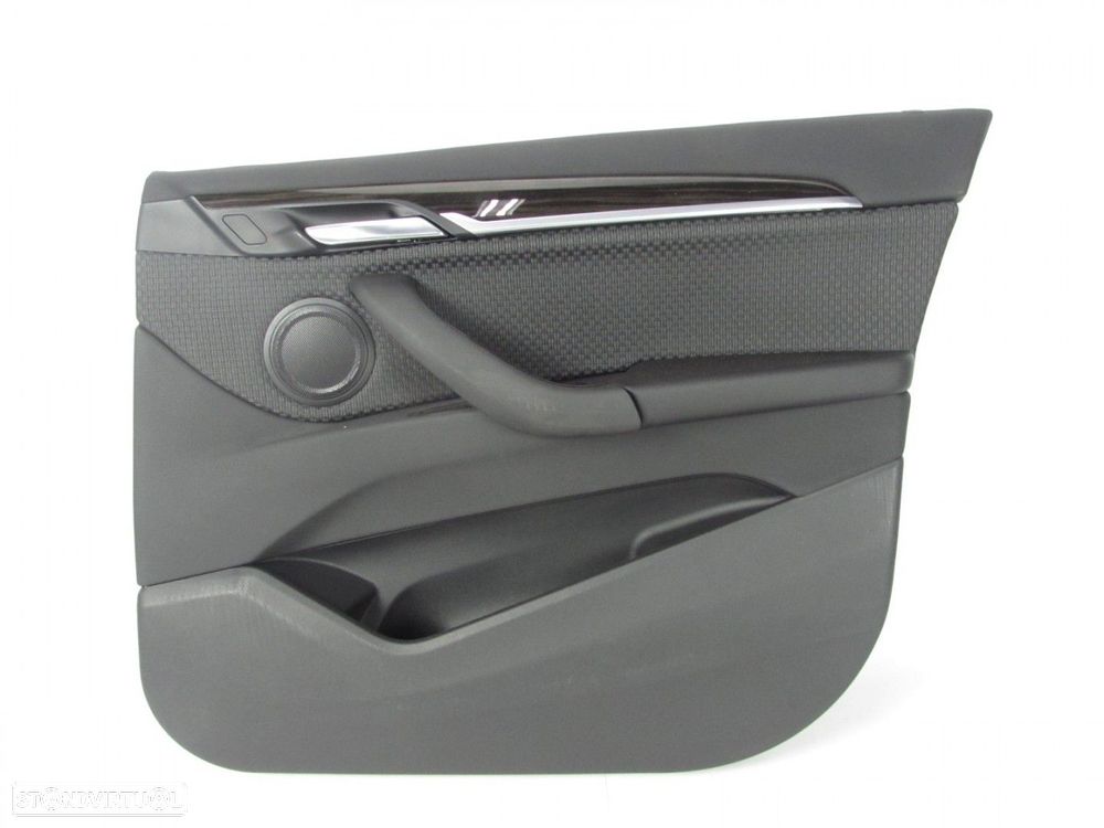 Forra da porta EM TECIDO Direito/Frente Seminovo/ Original BMW X1 (F48)