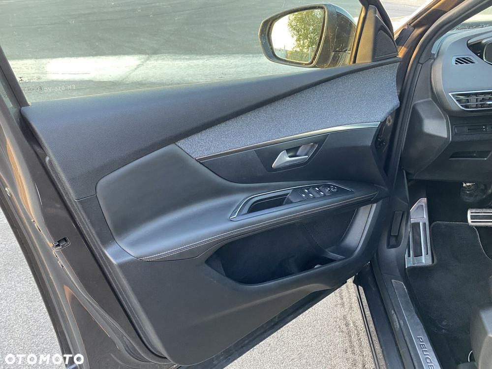 Peugeot 3008 PureTech 130 Stop & Start GPF EAT8 GT - 7