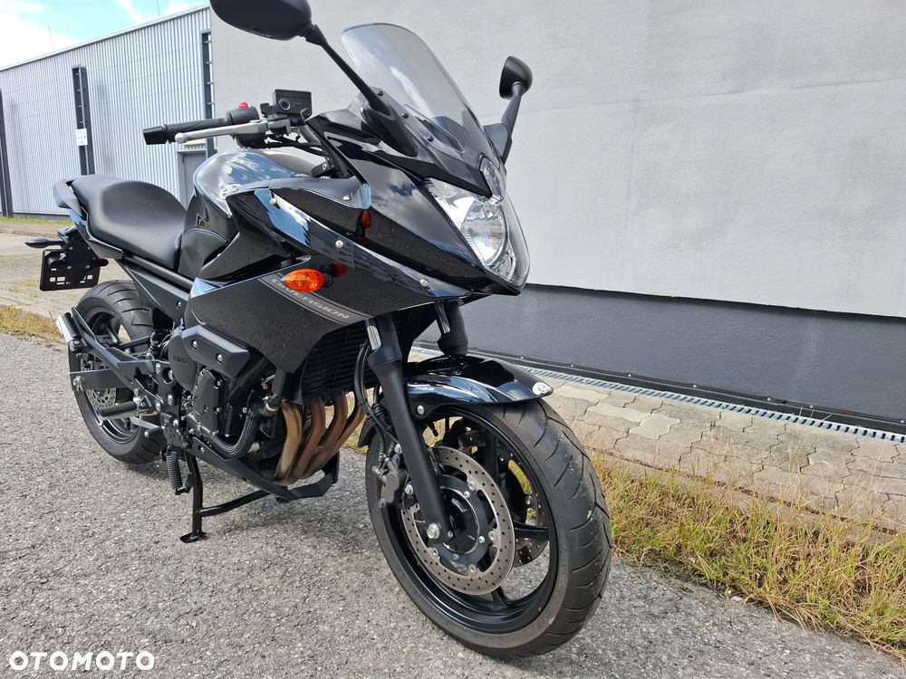 Yamaha XJ - 2