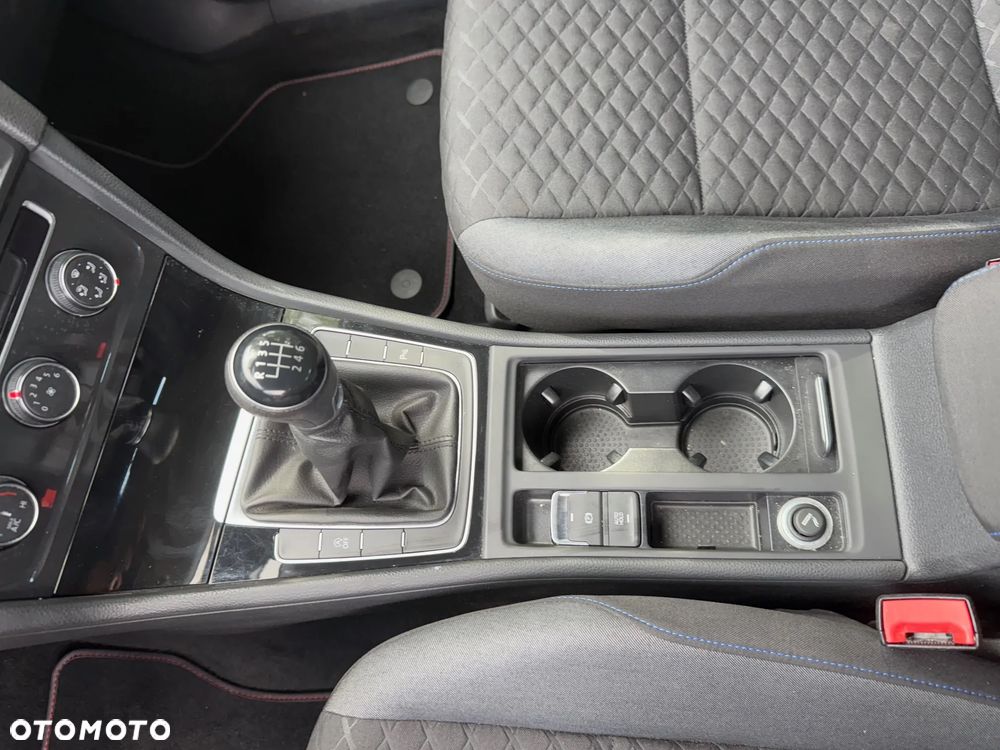 Volkswagen Golf 1.0 TSI City - 20