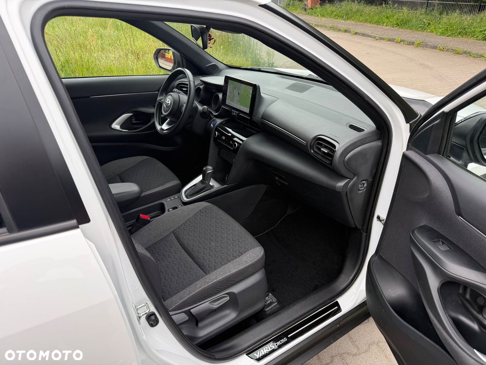 Toyota Yaris Cross - 11