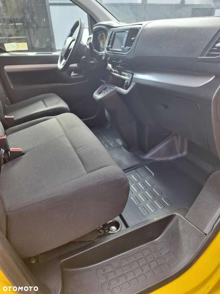 Opel E-VIVARO - 13